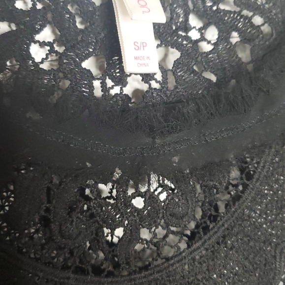 Top - Picture 2 of 3